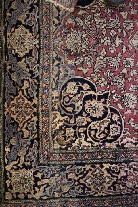 Antique Persian rug - Image 3 of 10