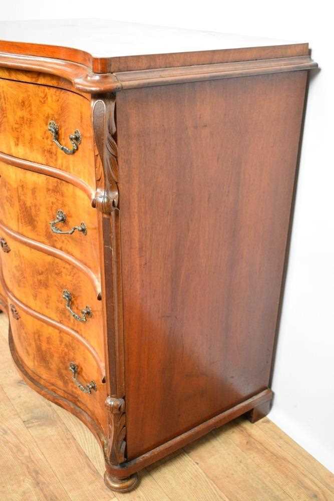 19th century Continental walnut serpentine chest of drawers - Image 3 of 12