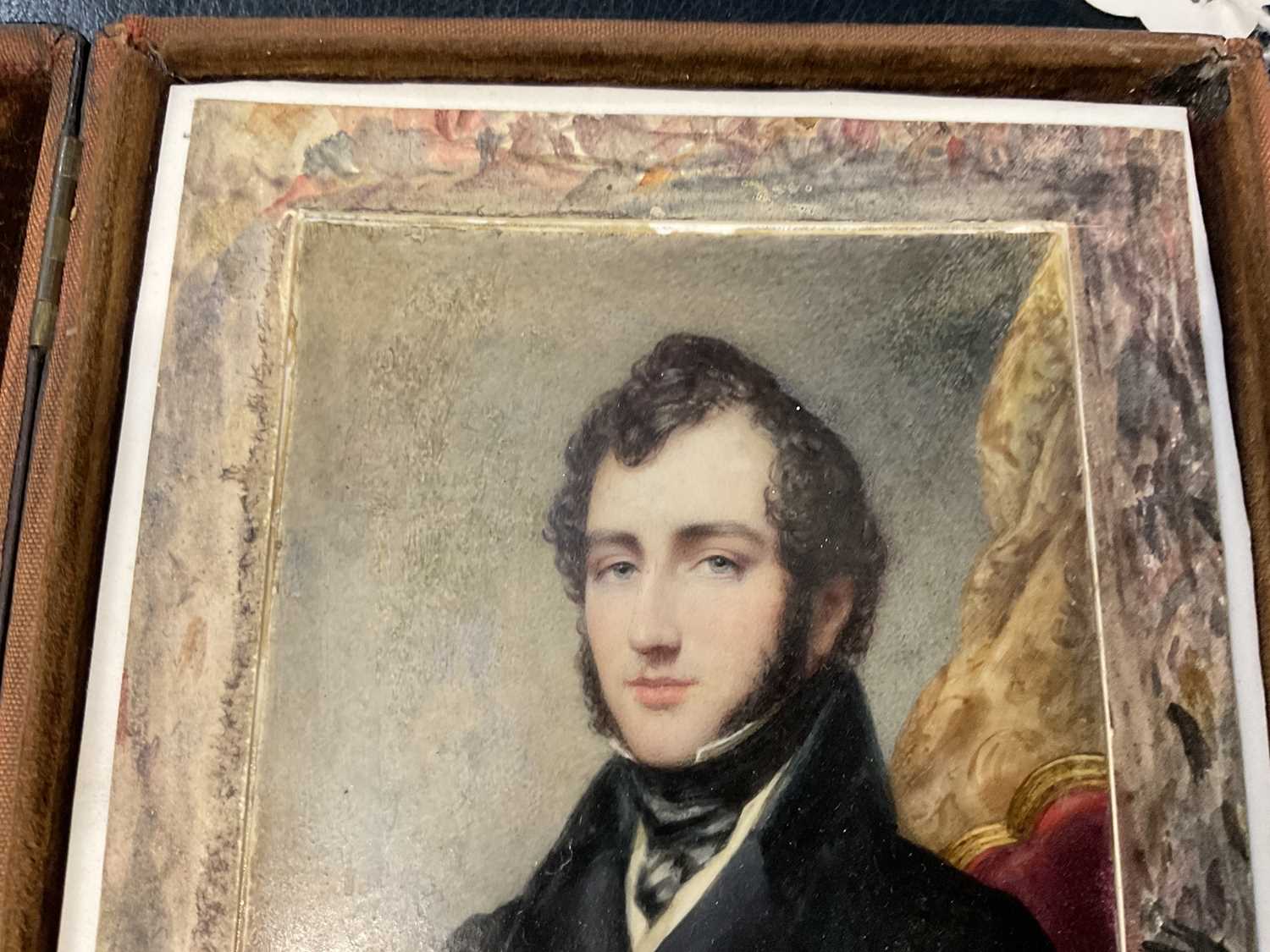English School, circa 1830, portrait miniature on ivory depicting a young gentleman in black jacket - Image 7 of 9