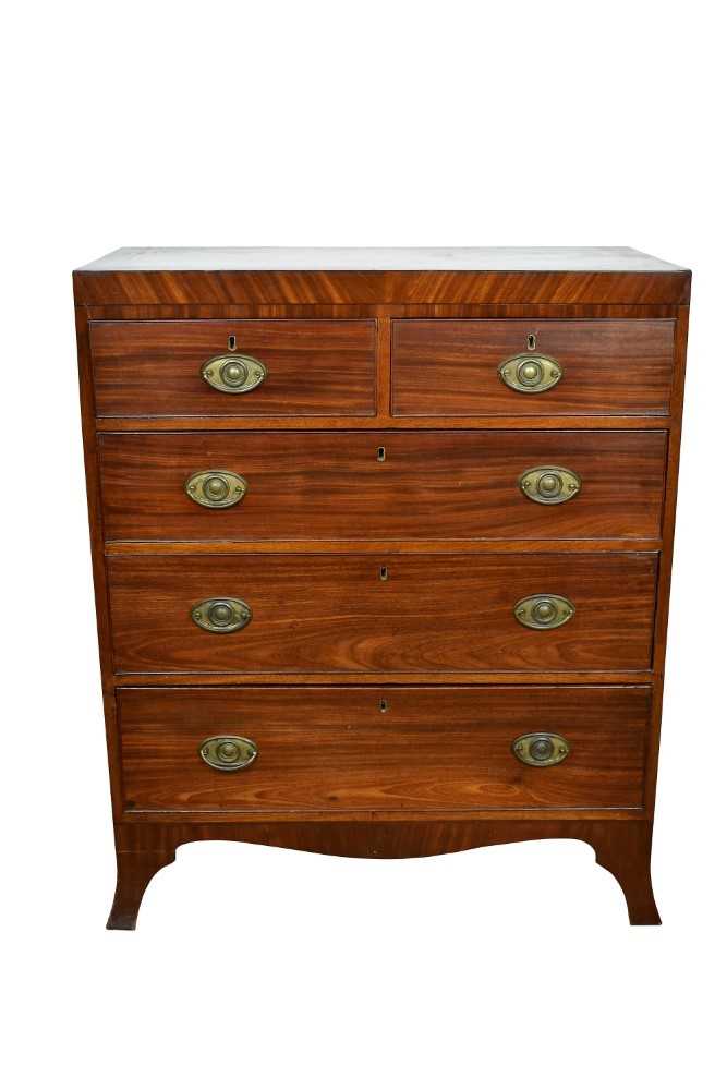 Regency mahogany chest of drawers