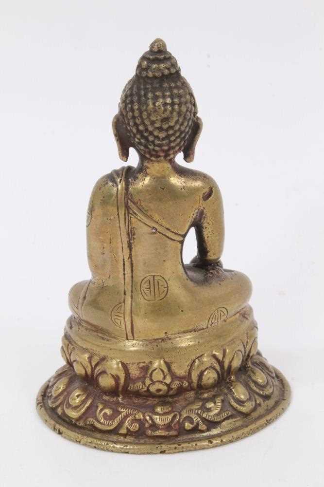 Small Tibetan bronze buddha - Image 2 of 3