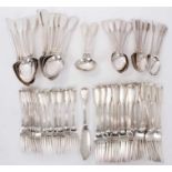 Composite part service Victorian silver fiddle and thread pattern flatware,