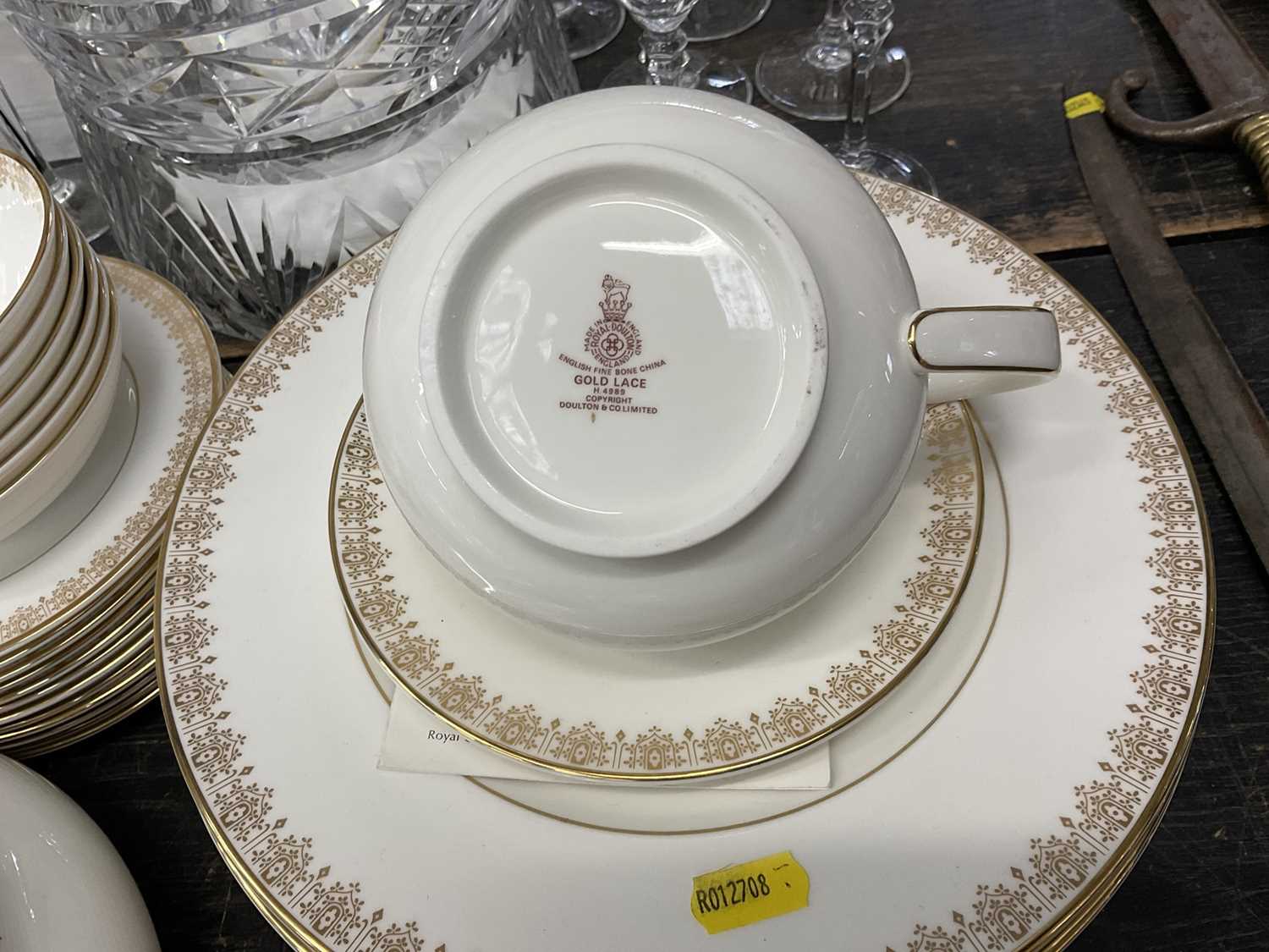 Royal Doulton Golden Lace pattern dinner/ coffee set - Image 2 of 4