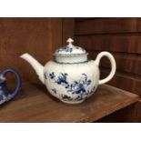 A Worcester blue and white teapot