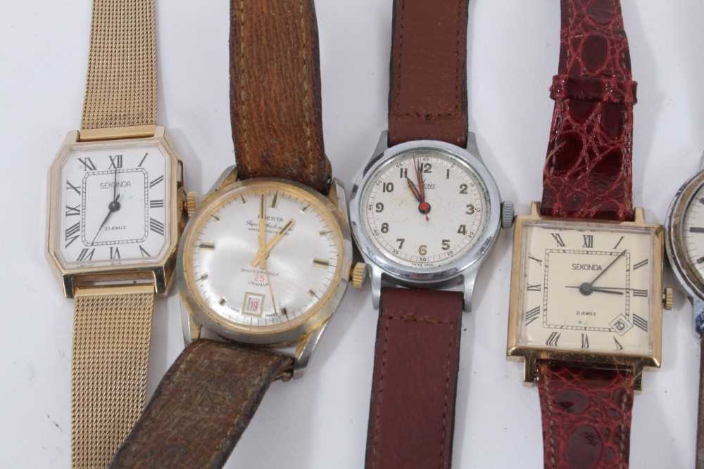 Collection of various vintage Ladies and Gentlemen's wristwatches to include Timex and Pulsar - Image 2 of 6