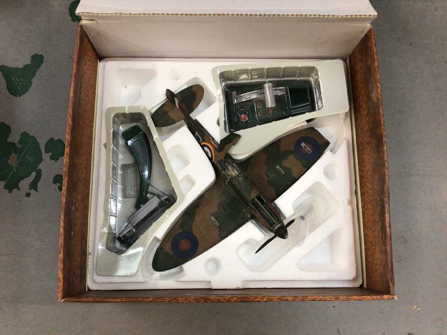 Corgi boxed selection of four Aviation Archive models, Spitfire MK1a, B-17E AA33304, Lancaster AA326 - Image 6 of 8