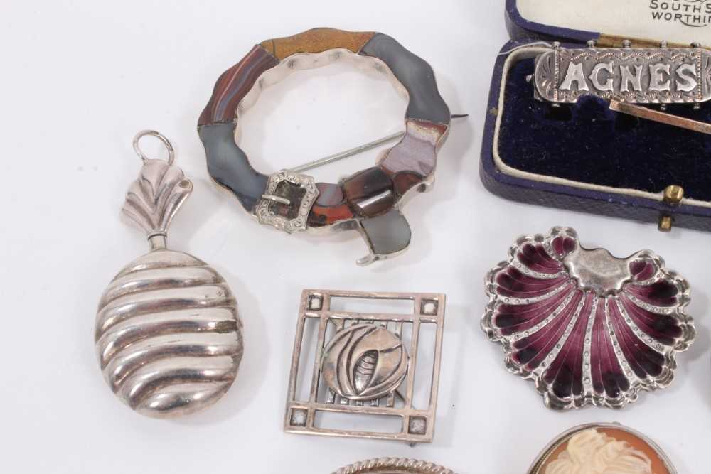 Group of silver jewellery and white metal jewellery - Image 3 of 7