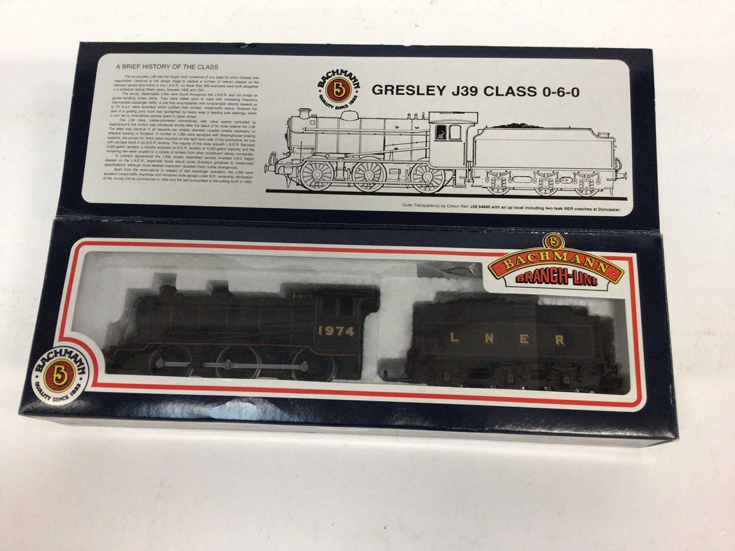 Railway Bachmann OO gauge three boxed locomotives including V2 60800 Green Arrow 31-551, J39 1974 LN - Image 2 of 3