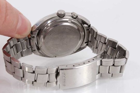 Seiko Bell-Matic stainless steel wristwatch and a Seiko Quartz wristwatch  (2)