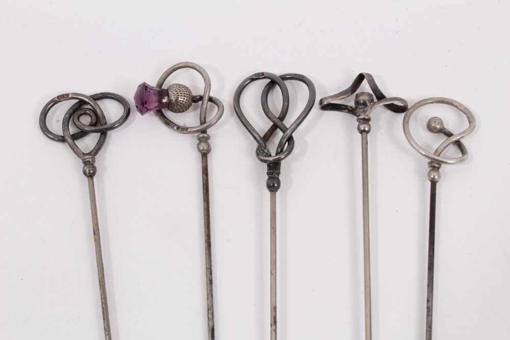Collection of twelve vintage hat pins including five silver pins by Charles Horner, three enamelled - Image 2 of 4