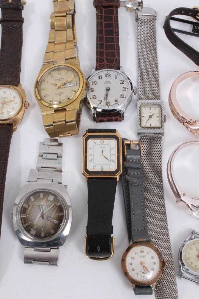 Collection of various vintage Ladies and Gentlemen's wristwatches to include Timex and Pulsar - Image 4 of 6