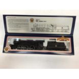 Railway Bachmann OO gauge three boxed locomotives including V2 60800 Green Arrow 31-551, J39 1974 LN