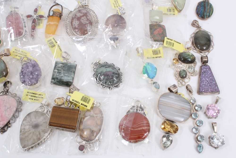 Collection of silver mounted semi precious stone pendants - Image 5 of 5