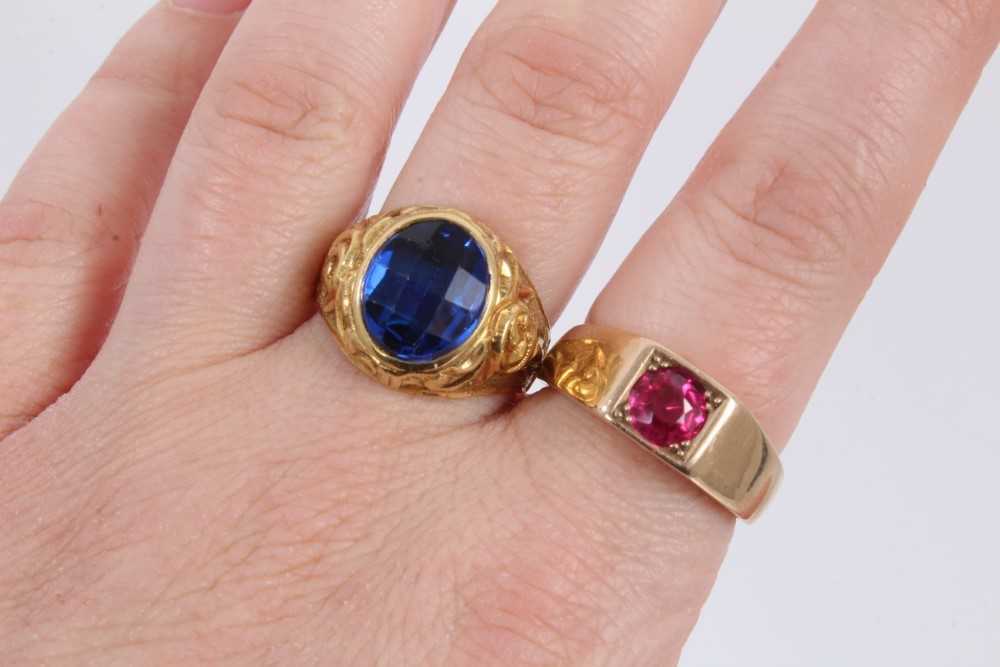 14ct gold synthetic pink stone ring and Continental gold faceted oval blue stone ring (2) - Image 3 of 3