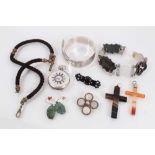 Group of antique and later jewellery including two agate cross pendants, hard stone panel bracelet,