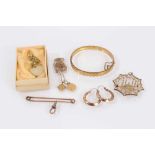 Group of 9ct gold and other jewellery