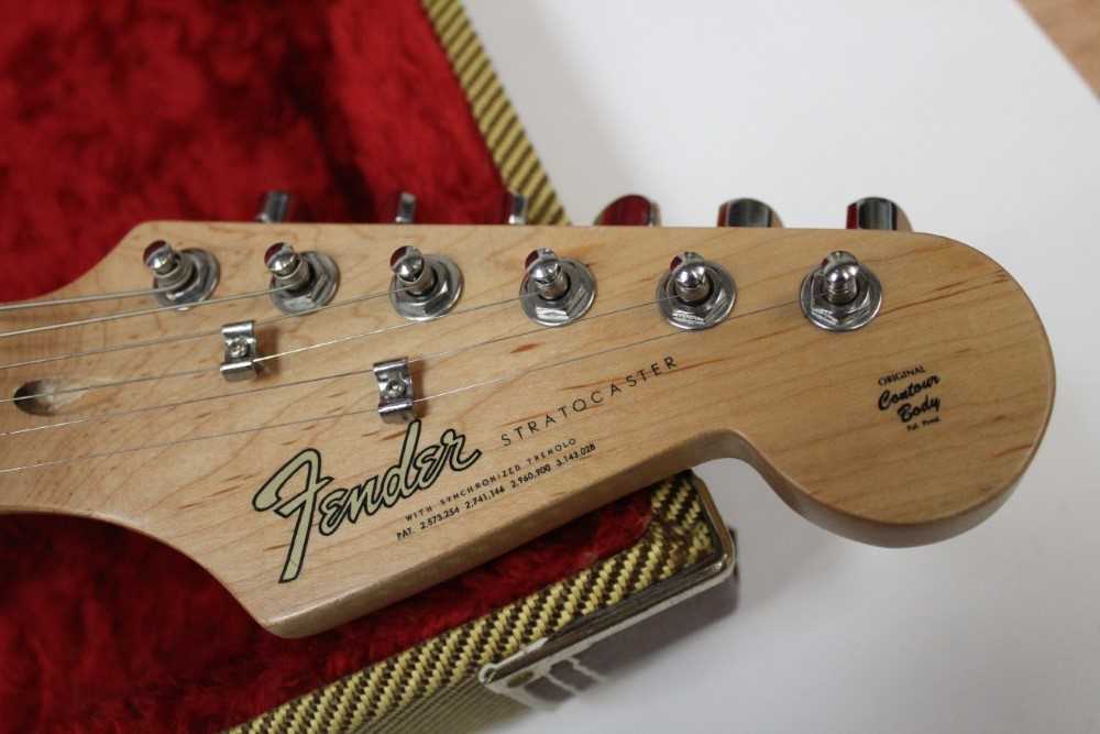 Fender Stratocaster cream electric guitar in case - Image 13 of 22