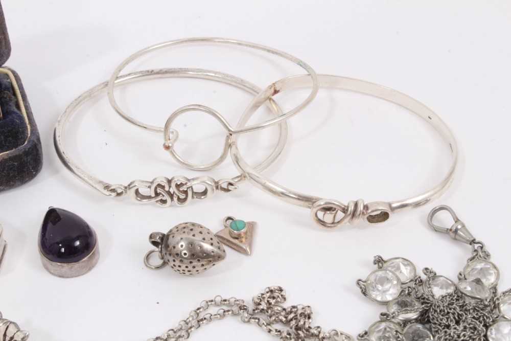 Group of silver jewellery and white metal jewellery - Image 6 of 7