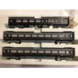 Hornby OO gauge rake of 3 royal livery coaches, 2921/2903/2904 plus seven Pullman coaches (qty)