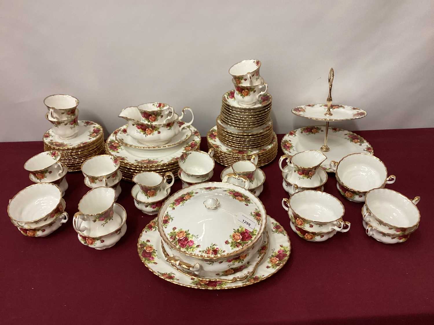 Royal Albert Old Country Roses tea and dinner service