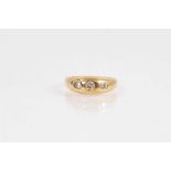 18ct gold diamond three stone gypsy ring