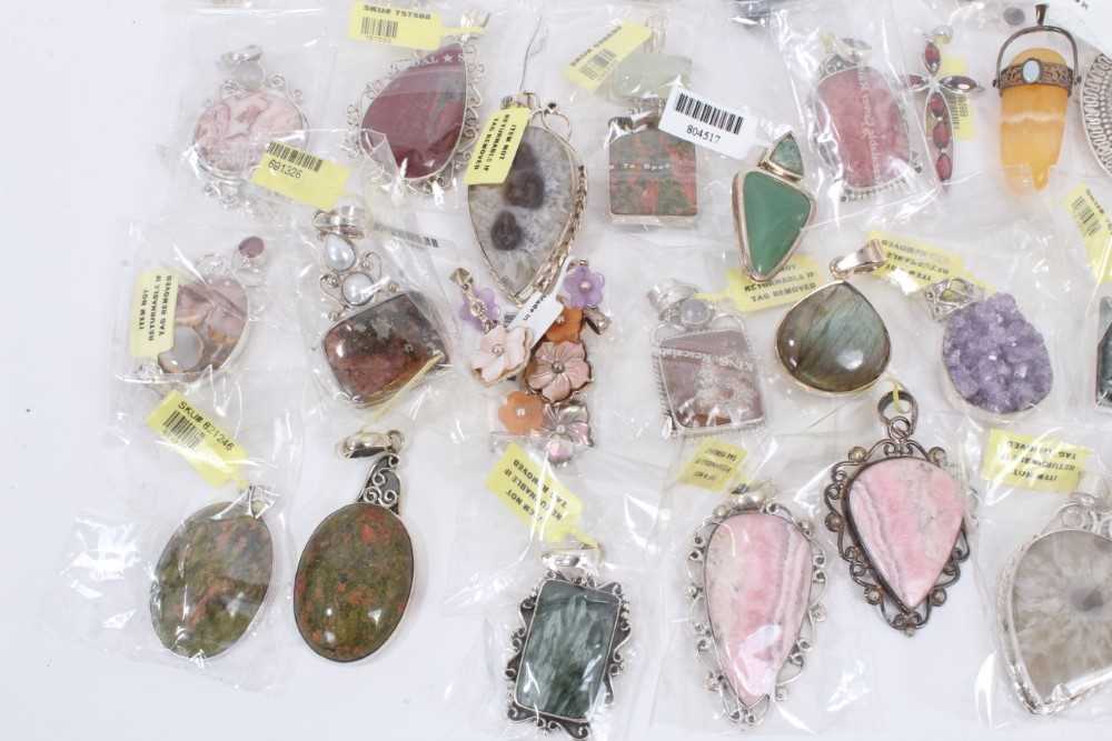 Collection of silver mounted semi precious stone pendants - Image 4 of 5