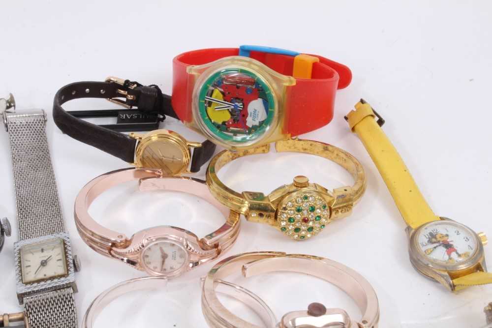 Collection of various vintage Ladies and Gentlemen's wristwatches to include Timex and Pulsar - Image 6 of 6