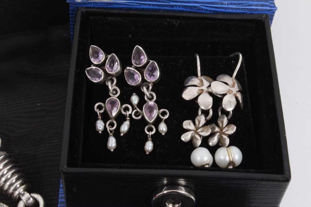 Group of silver jewellery - Image 5 of 6