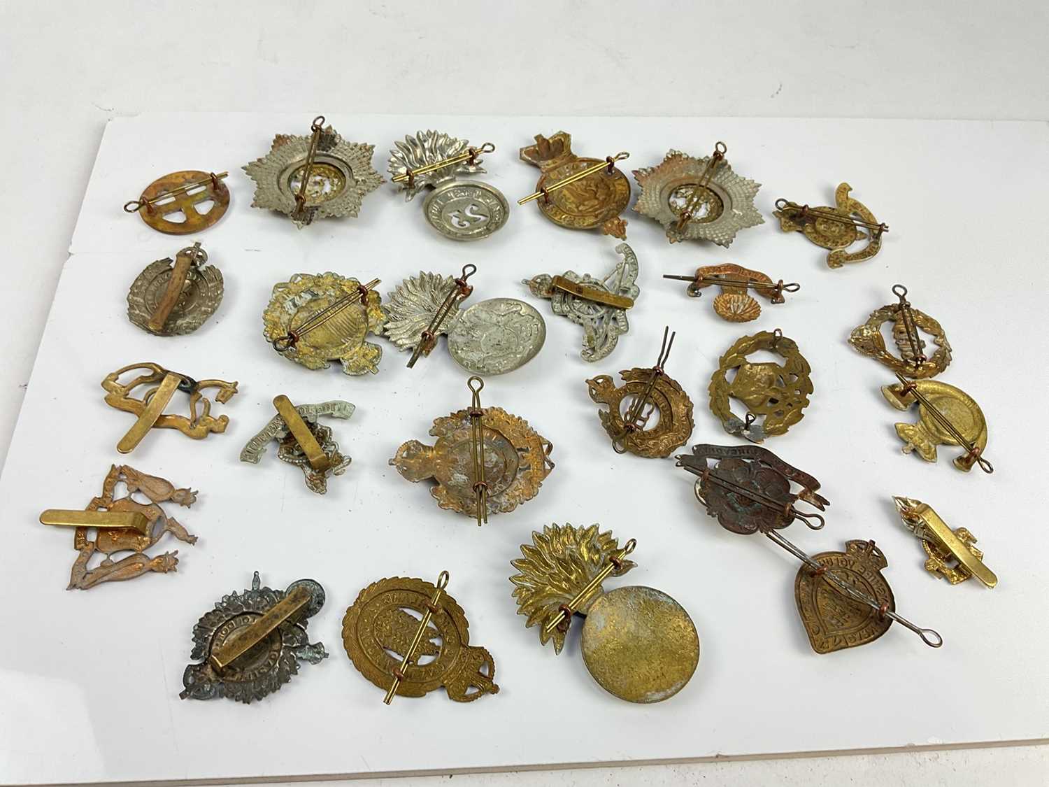 Collection of twenty five British military cap badges to include King's Own Malta Regiment, Royal We - Image 2 of 2