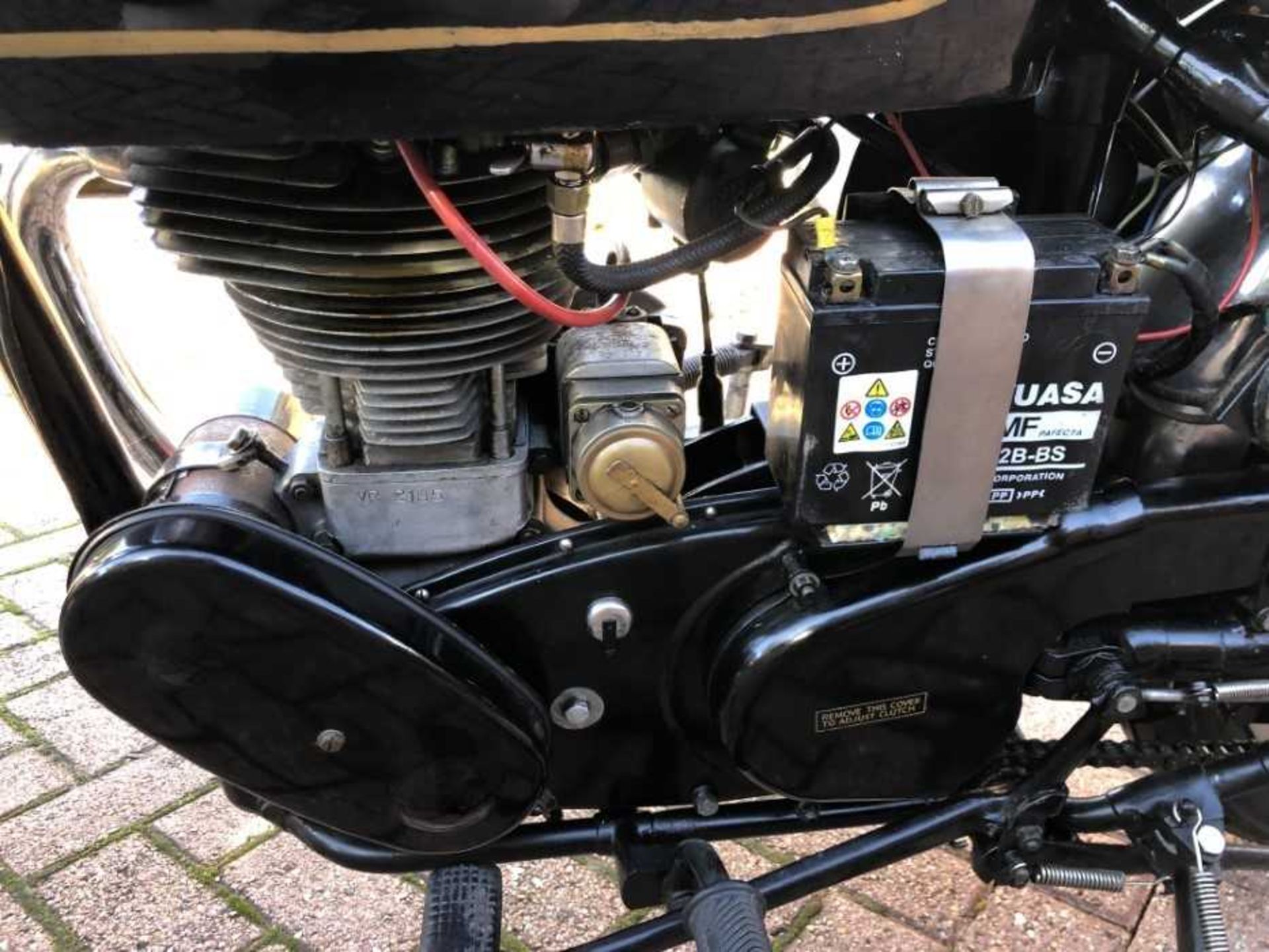 1959 Velocette 350cc motorcycle, reg. no. NSV 886, engine no. VR 2185 - Image 5 of 10