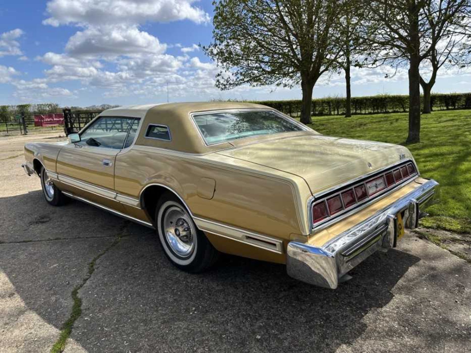 1976 Ford Thunderbird Coupe, Registration PHH 589P. This outrageous classic American grand tourer ha - Image 32 of 35