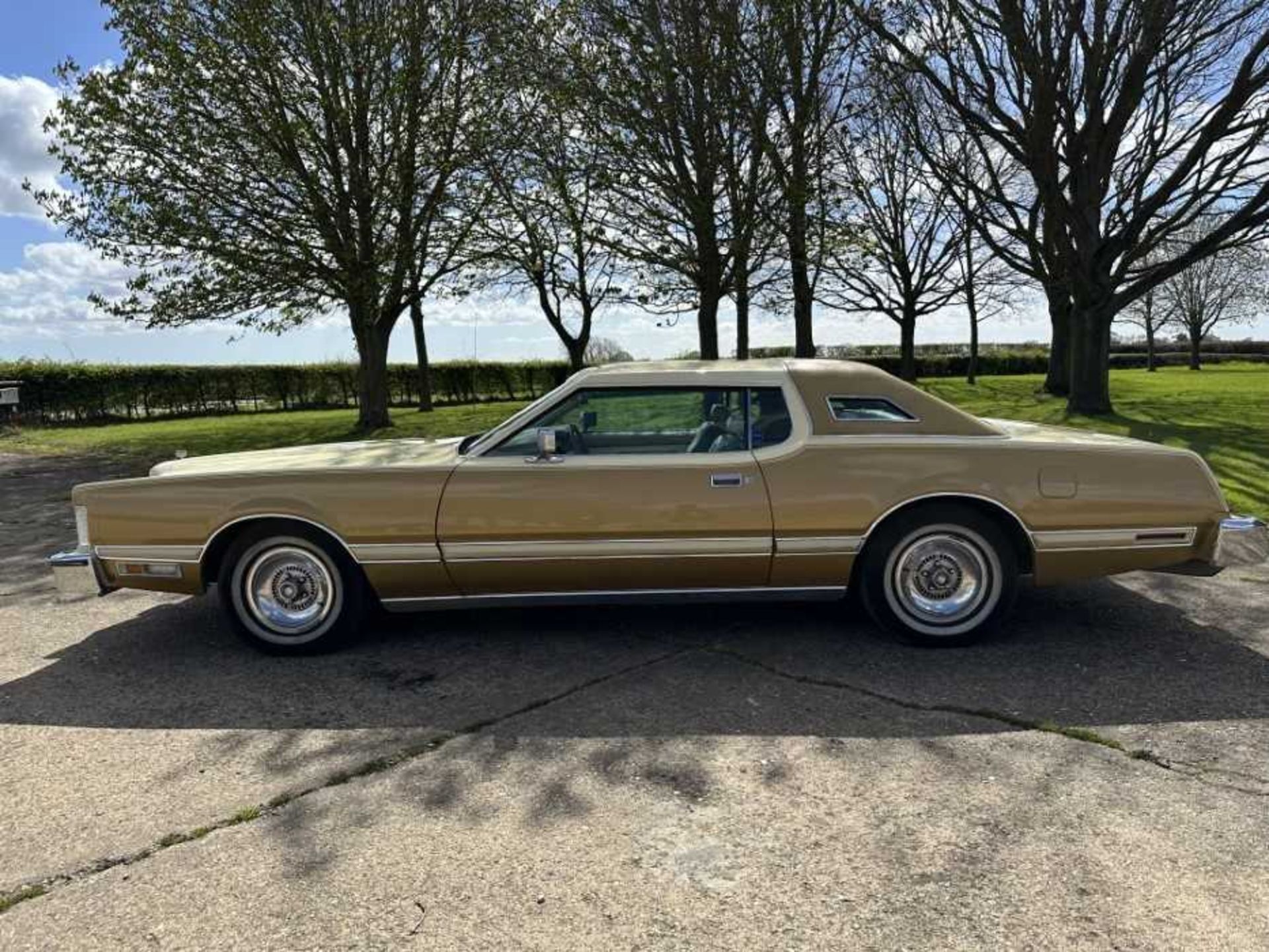 1976 Ford Thunderbird Coupe, Registration PHH 589P. This outrageous classic American grand tourer ha - Image 20 of 35