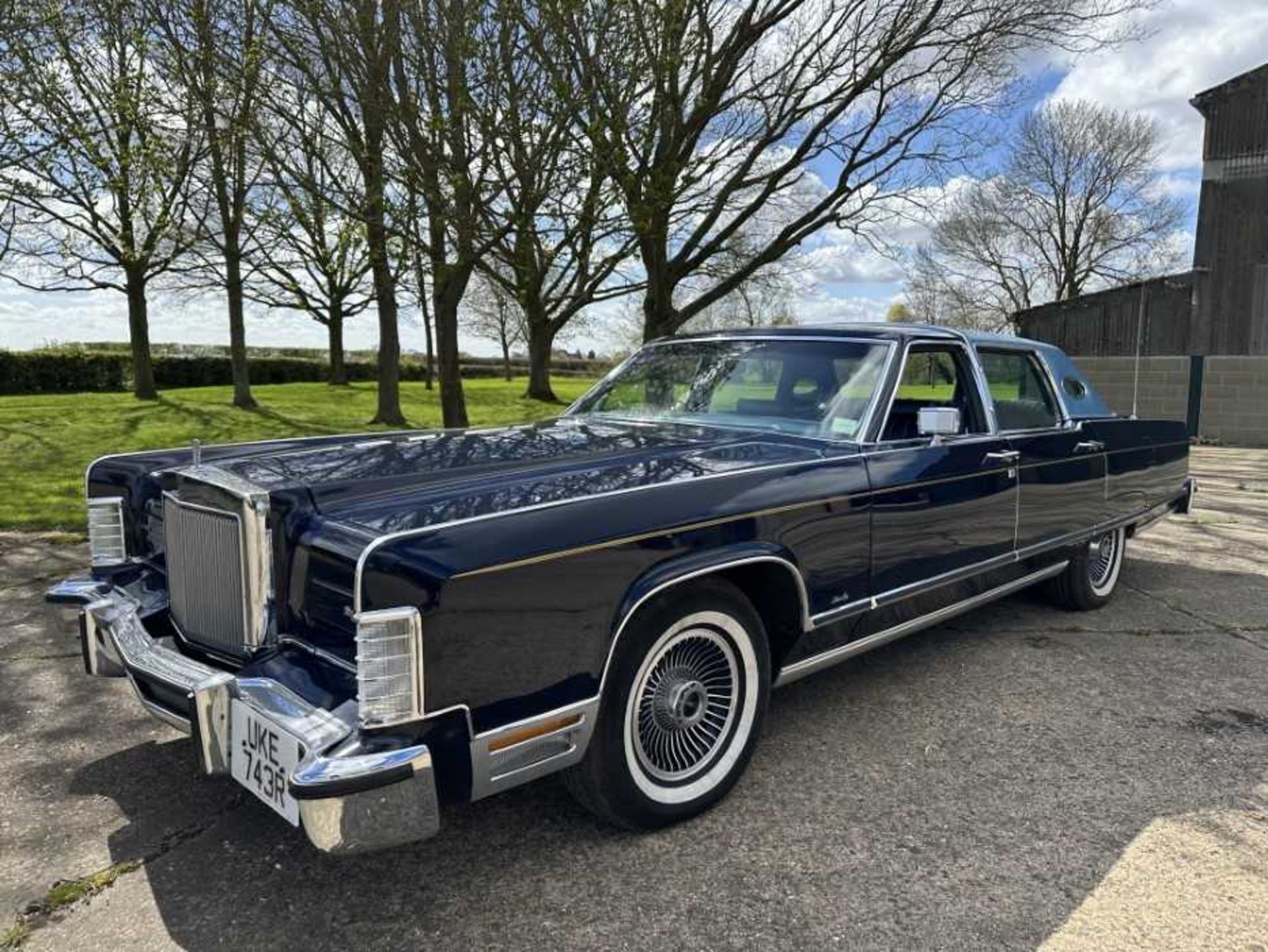 1977 Lincoln Continental Spitzer 4 door sedan, Registration UKE 743R. This very imposing classic Ame - Image 15 of 17