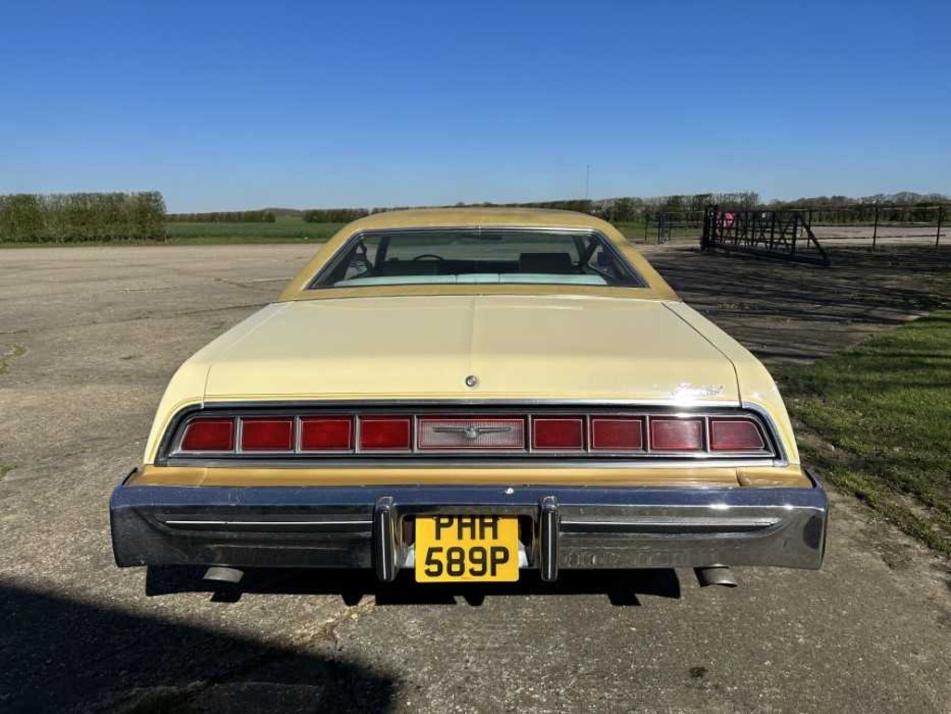 1976 Ford Thunderbird Coupe, Registration PHH 589P. This outrageous classic American grand tourer ha - Image 9 of 35