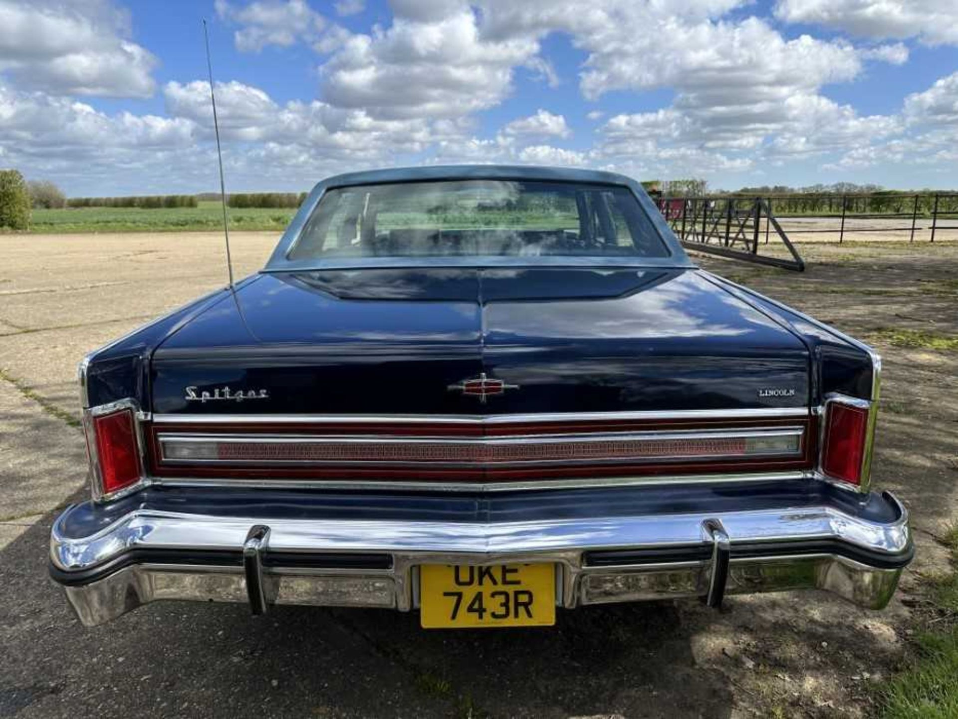 1977 Lincoln Continental Spitzer 4 door sedan, Registration UKE 743R. This very imposing classic Ame - Image 16 of 17