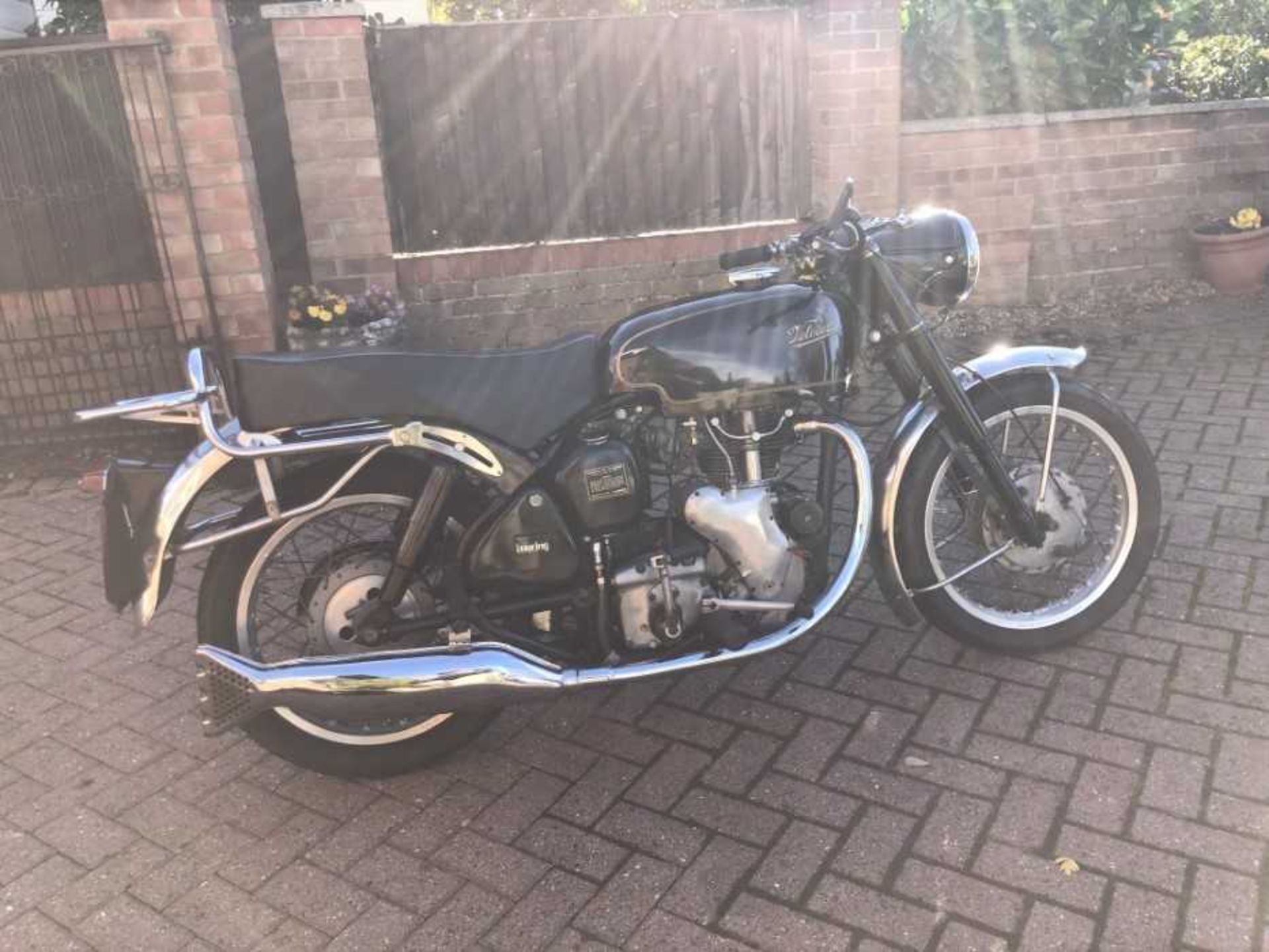 1959 Velocette 350cc motorcycle, reg. no. NSV 886, engine no. VR 2185 - Image 3 of 10