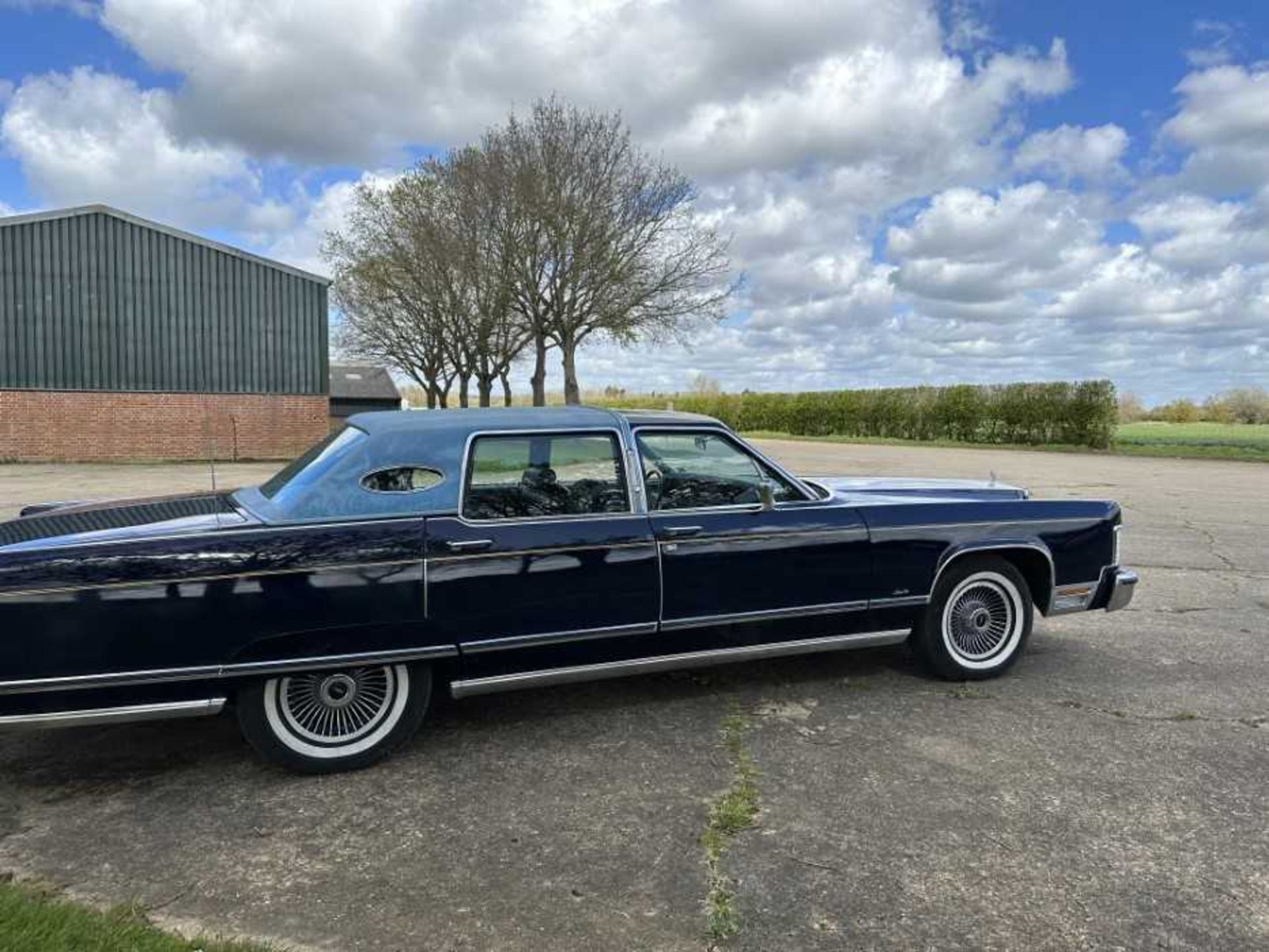 1977 Lincoln Continental Spitzer 4 door sedan, Registration UKE 743R. This very imposing classic Ame - Image 13 of 17