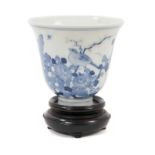 Chinese blue and white tea bowl and stand