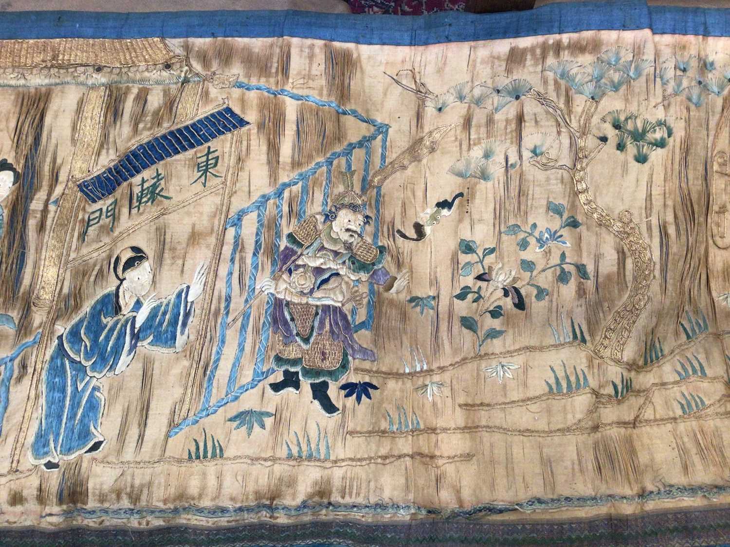 Antique Chinese embroidered altar cloth - Image 6 of 8