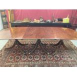 Late 19th/early 20th century Georgian-style mahogany three pedestal dining table with crossbanded to