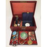 Vintage jewellery box containing silver mounted Ruskin pottery brooch, other silver brooches, silver