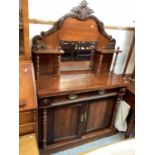 Victorian walnut chiffonier with raised bevelled mirror back, single drawer and cupboards below, 104