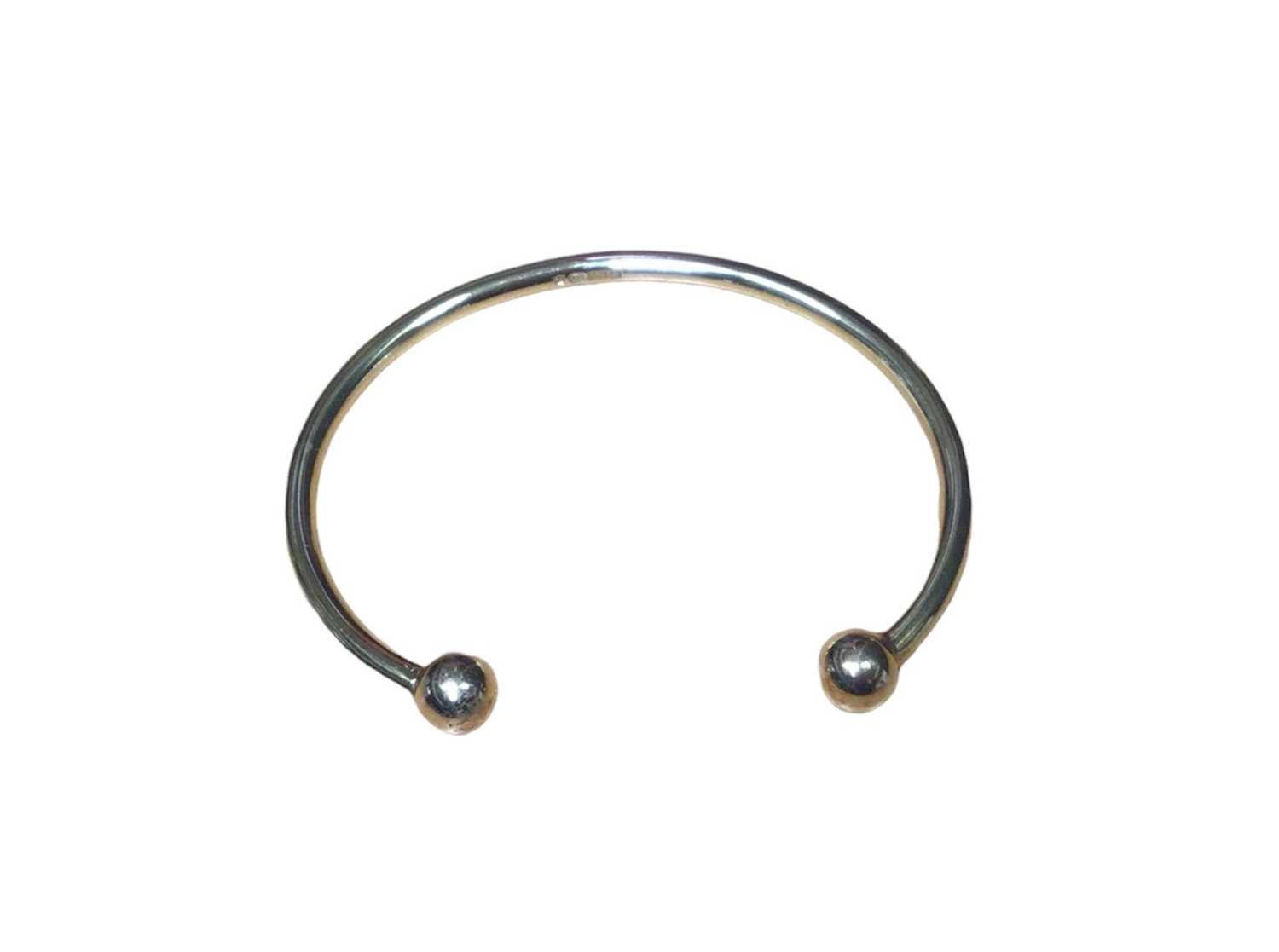 9ct gold torque bangle with ball terminals