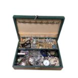 Jewellery box containing vintage costume jewellery and bijouterie