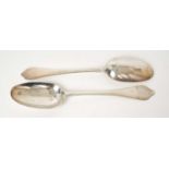 Early 18th century Britannia Standard Silver Dog Nose pattern spoon, with rattail bowl