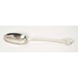 Victorian silver Trefid pattern spoon, with rattail bowl and engraved initials (London 1883)