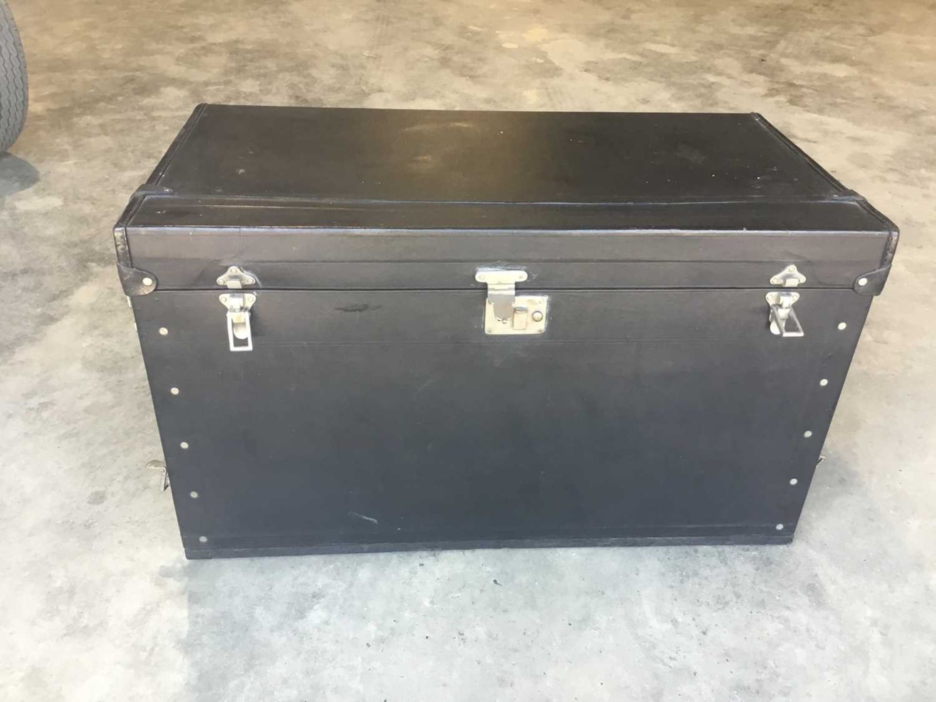 Good quality vintage car trunk by Brooks