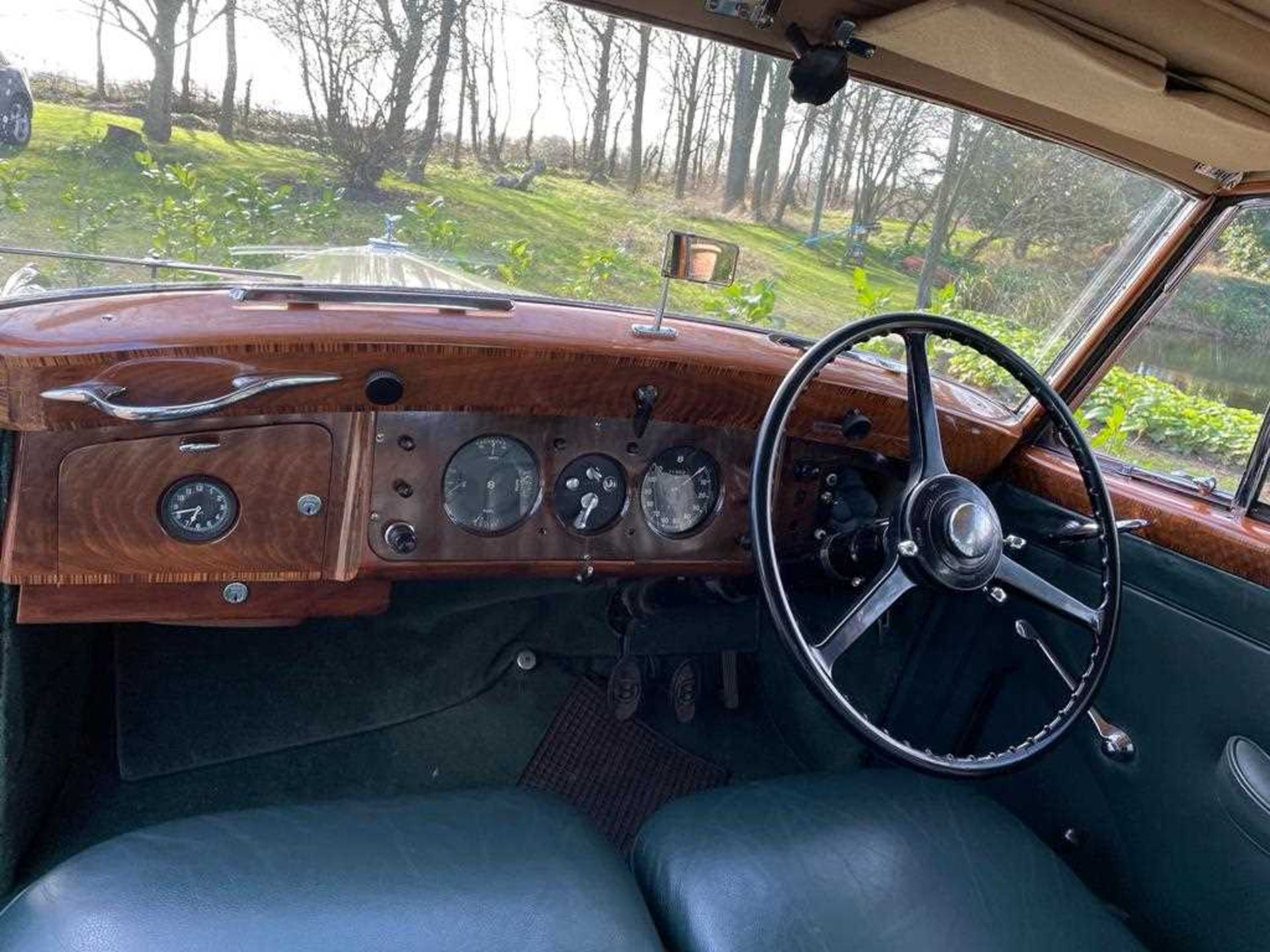 1952 Bentley Mk VI Sports Saloon by H.J.Mulliner - Image 5 of 17