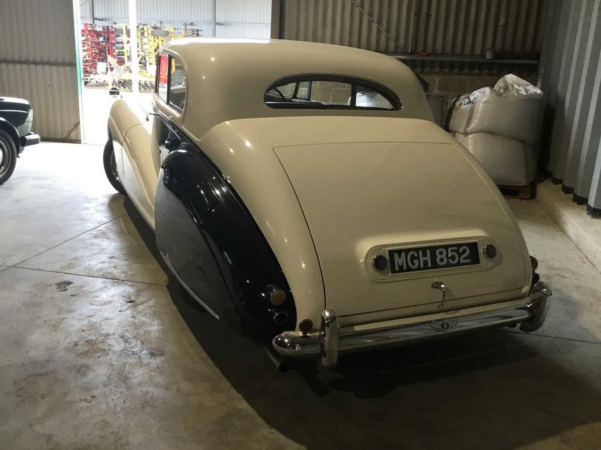 1951 Bentley Mk VI Fixed Head Coupe - Image 16 of 16