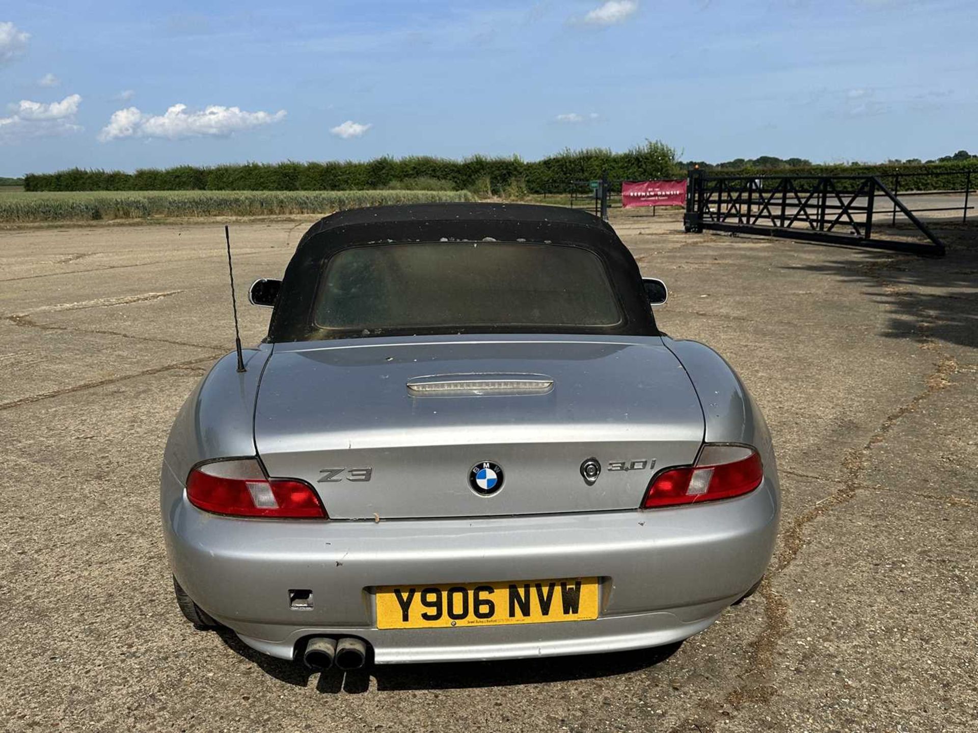 2001 BMW Z3 3.0i, 2 Door Roadster - Image 18 of 36